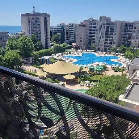 Apartment Royal Sea B *