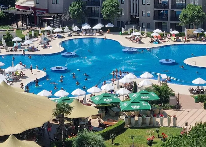 Апартамент Royal Sea B