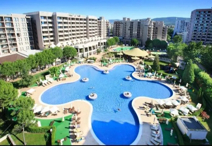 Royal Sea B Apartment *